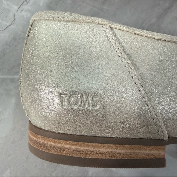 Women’s TOMS Lynette Loafer Dress Shoe Champagne Metallic Suede Leather Size 10 - Picture 7 of 15